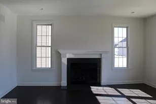 47 Thomas Dr, Robbinsville Township, NJ 08691 - Photo 8