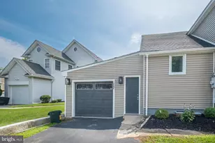 124 Robbins Ave, Ewing Township, NJ 08638 - Photo 2