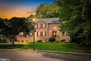 36 Arnold Ln, Robbinsville Township, NJ 08691 - Photo 2
