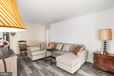 361 Shady La, Hamilton Township, NJ 08619 - Photo 8