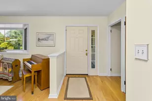 9 Canoe Brook Dr, Princeton Junction, NJ 08550 - Photo 4