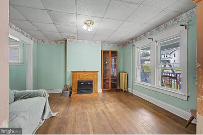 93 Locust Avenue W, Hamilton Township, NJ 08610 - Photo 6