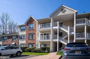 27 Chambord Ct, Hamilton Township, NJ 08619 - Photo 1
