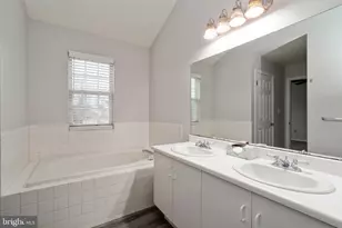 210 Kentshire Ct, Pennington, NJ 08534 - Photo 20