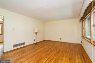 281 Windsor Rd, Hightstown, NJ 08520 - Photo 6