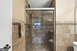 85 Cheverny Ct, Hamilton Township, NJ 08619 - Photo 20