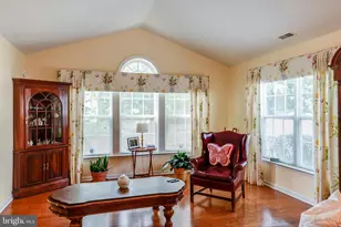 133 Traditions Way, Lawrence Township, NJ 08648 - Photo 2
