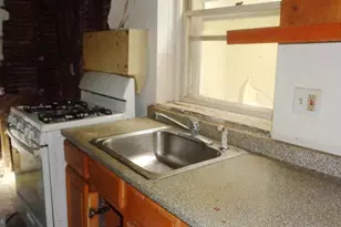25 Sanford St, Trenton, NJ 08618 - Photo 8