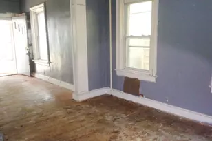 25 Sanford St, Trenton, NJ 08618 - Photo 4