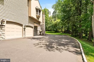 12 Mountainview Ct, Ewing Township, NJ 08628 - Photo 4