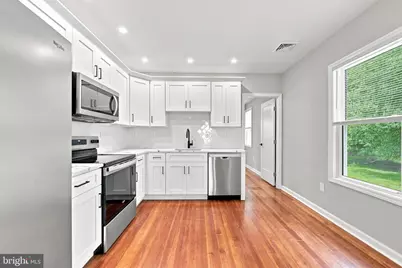 107 Broad Avenue, Ewing Township, NJ 08618 - Photo 4