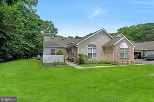 214 Point Ct, Lawrenceville, NJ 08648 - Photo 2