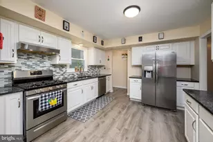 3 Lionel Ln, Hamilton Township, NJ 08619 - Photo 10