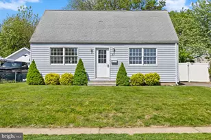 87 Pennwood Dr, Trenton, NJ 08638 - Photo 1