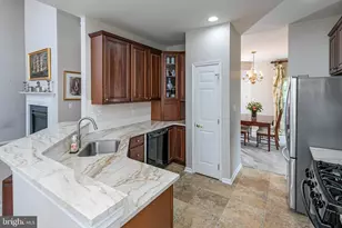 49 Lexington Dr, Pennington, NJ 08534 - Photo 10