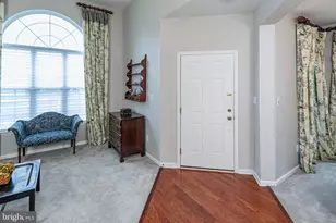 49 Lexington Dr, Pennington, NJ 08534 - Photo 4