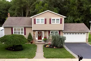64 Wesleyan Dr, Hamilton Township, NJ 08690 - Photo 2