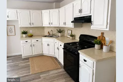 824 Indiana Avenue, Trenton, NJ 08638 - Photo 12