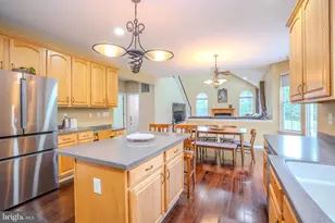 33 Pierce Rd, East Windsor Township, NJ 08520 - Photo 16