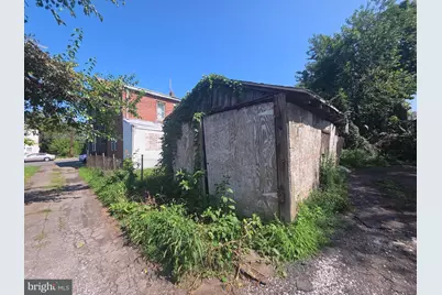 570 Roosevelt Street, Trenton, NJ 08618 - Photo 8