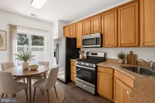 153 Valmore Ct, Pennington, NJ 08534 - Photo 12