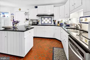 5 Marilyn Ct, Trenton, NJ 08648 - Photo 4
