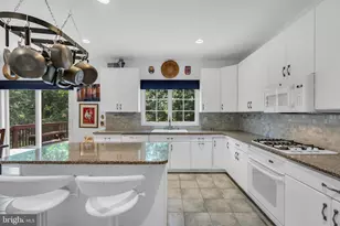 17 Stonewall Cir, Princeton, NJ 08540 - Photo 10