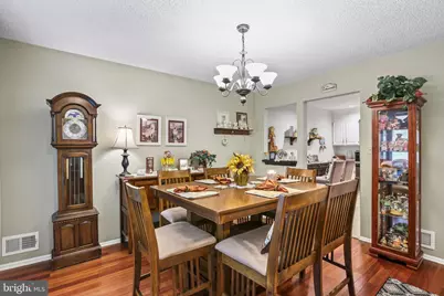 25 Chambord Court, Hamilton Township, NJ 08619 - Photo 4