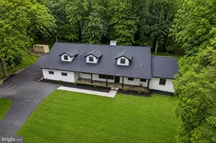 8 Lupine Ln, Titusville, NJ 08560 - Photo 2
