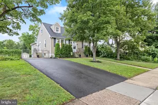 25 Elmore Ave, Hamilton Township, NJ 08619 - Photo 2