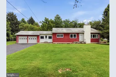 4 Flower Hill Lane, Pennington, NJ 08534 - Photo 1
