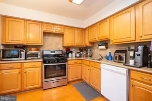 3 Towpath Ct, Princeton, NJ 08540 - Photo 8