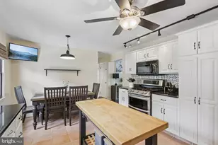 44 Pintinalli Dr, Hamilton Township, NJ 08619 - Photo 14