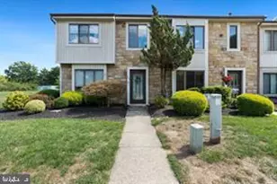 24 Topaz Ln, Hamilton Township, NJ 08690 - Photo 1