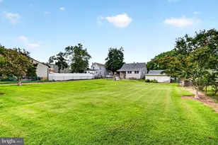 136 Chapman Ave, Hamilton Township, NJ 08610 - Photo 24