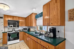 77 Sadie St, Hamilton Township, NJ 08619 - Photo 12
