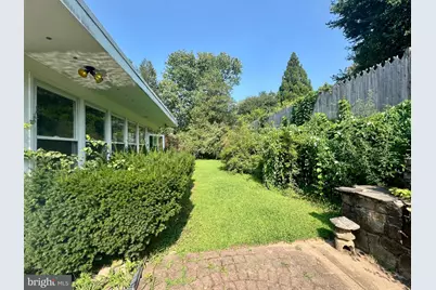 120 Morningside Drive, Trenton, NJ 08618 - Photo 2