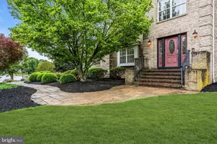 2 Tanager Ln, Robbinsville Township, NJ 08691 - Photo 2