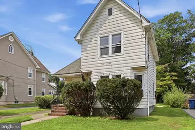128 Center Street, Hightstown, NJ 08520 - Photo 2