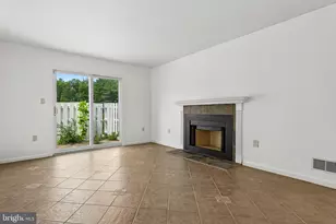 70 Mill Run W, Hightstown, NJ 08520 - Photo 10