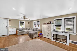 1569 12th St, Ewing Township, NJ 08638 - Photo 4