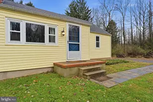 131 Crusher Rd, Hopewell Township, NJ 08525 - Photo 4
