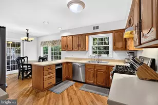 2 Mark Cermele Ct, Lawrence Township, NJ 08648 - Photo 10