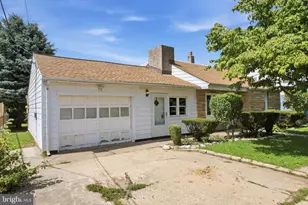 56 Benson Ave, Hamilton Township, NJ 08610 - Photo 2