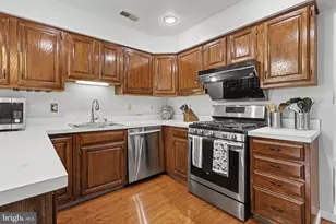 35 Endsleigh Pl, Robbinsville, NJ 08691 - Photo 24