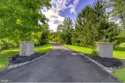 3 Dionis Court, Pennington, NJ 08534 - Photo 2