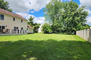 20 Nassau Dr, Lawrenceville, NJ 08648 - Photo 4