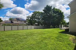 20 Nassau Dr, Lawrenceville, NJ 08648 - Photo 6