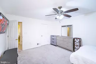 17 Heritage Ct, Trenton, NJ 08628 - Photo 40
