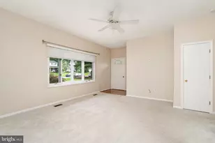 64 Wolfpack Rd, Hamilton Township, NJ 08619 - Photo 24